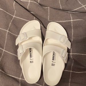 White Birkenstock’s